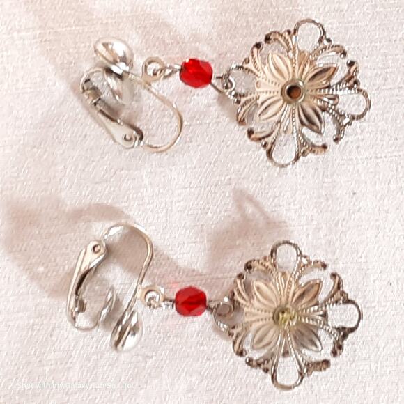 Dangle Drop Flower Earrings Red Central Stones On Silver Tone Petals - Picture 8 of 10